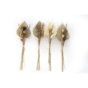 Ensemble de quatre bouquets d'herbes séchées avec lance de palmier
